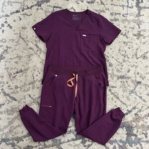 Figs Purple Scrub Set